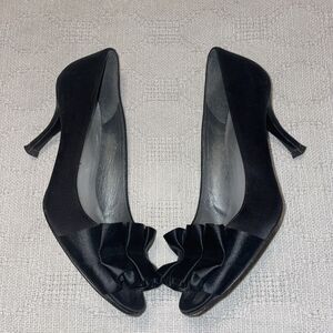 Stuart Weitzman Women’s Dressy Heels Size 6.5 M Black Satin Going Out Party